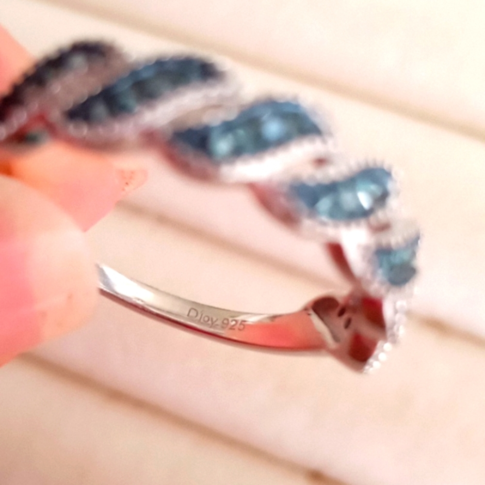 VENICE BLUE DIAMOND RING - Picture 5 of 8